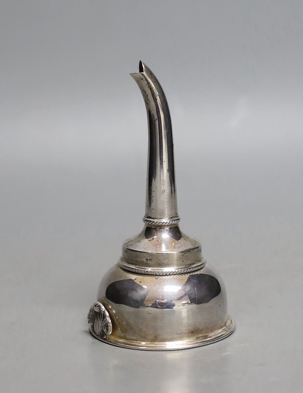 An Elizabeth II silver wine funnel, by L.J. Millington, Birmingham, 1995, 13cm.